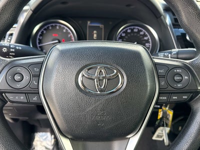 2018 Toyota CAMRY LE