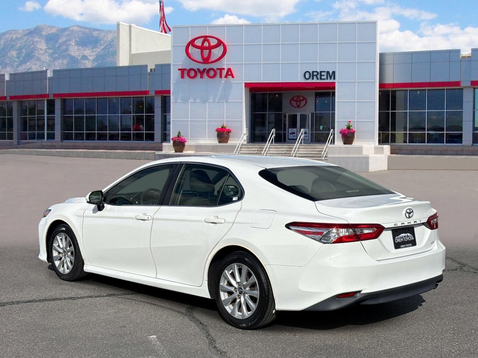 2018 Toyota CAMRY LE