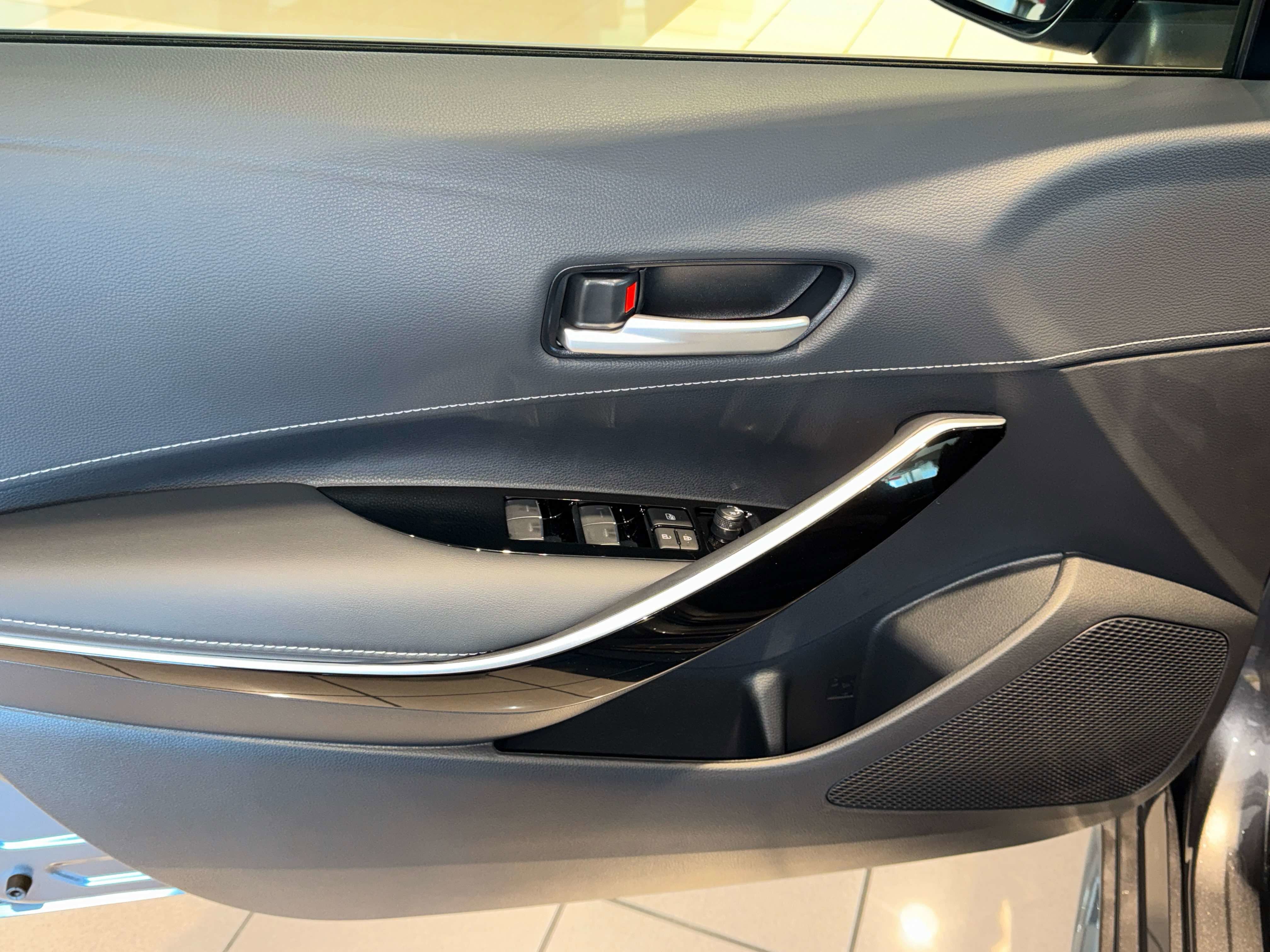 2026 Toyota Corolla Hatchback XSE