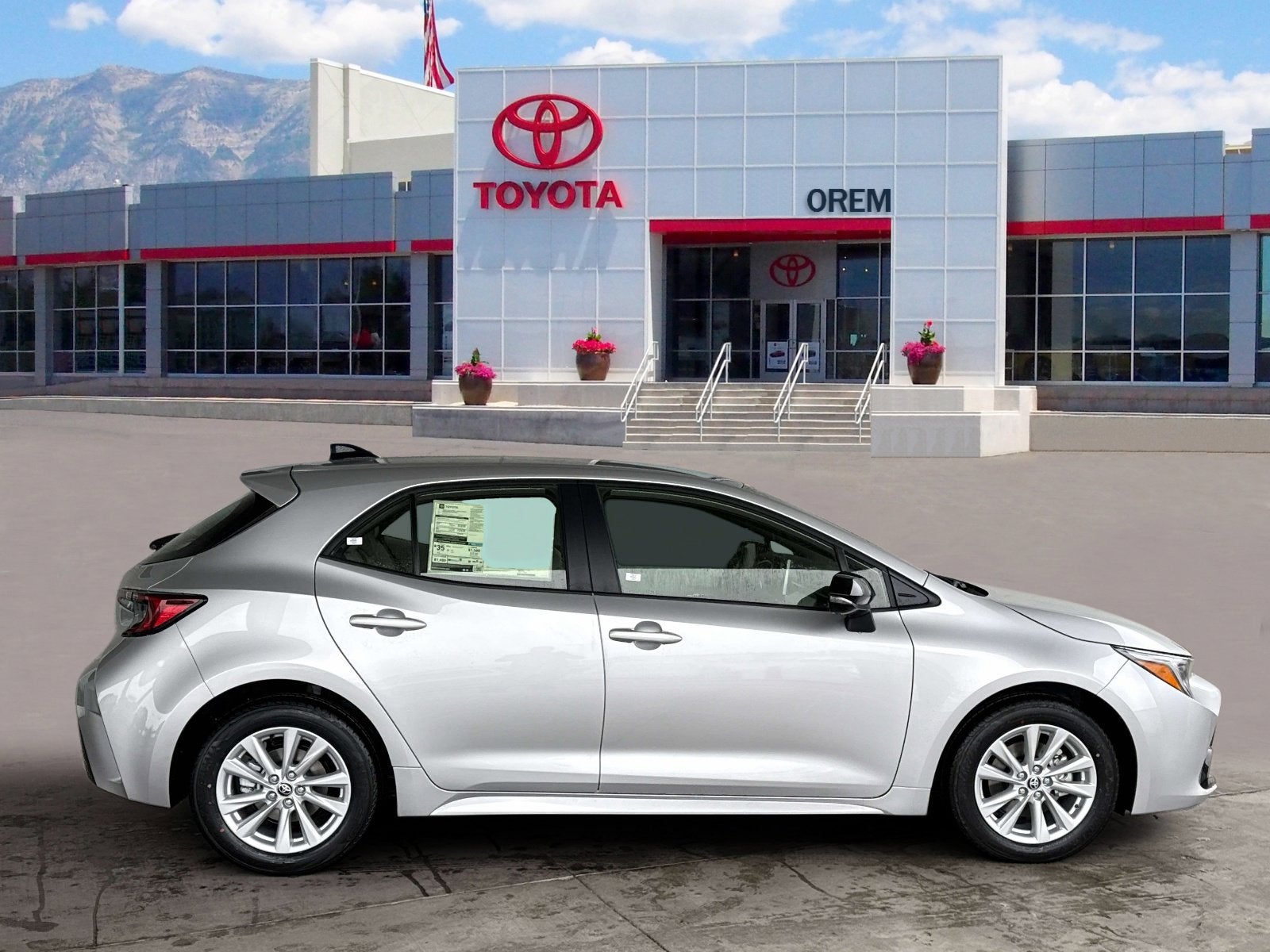 2026 Toyota Corolla Hatchback SE