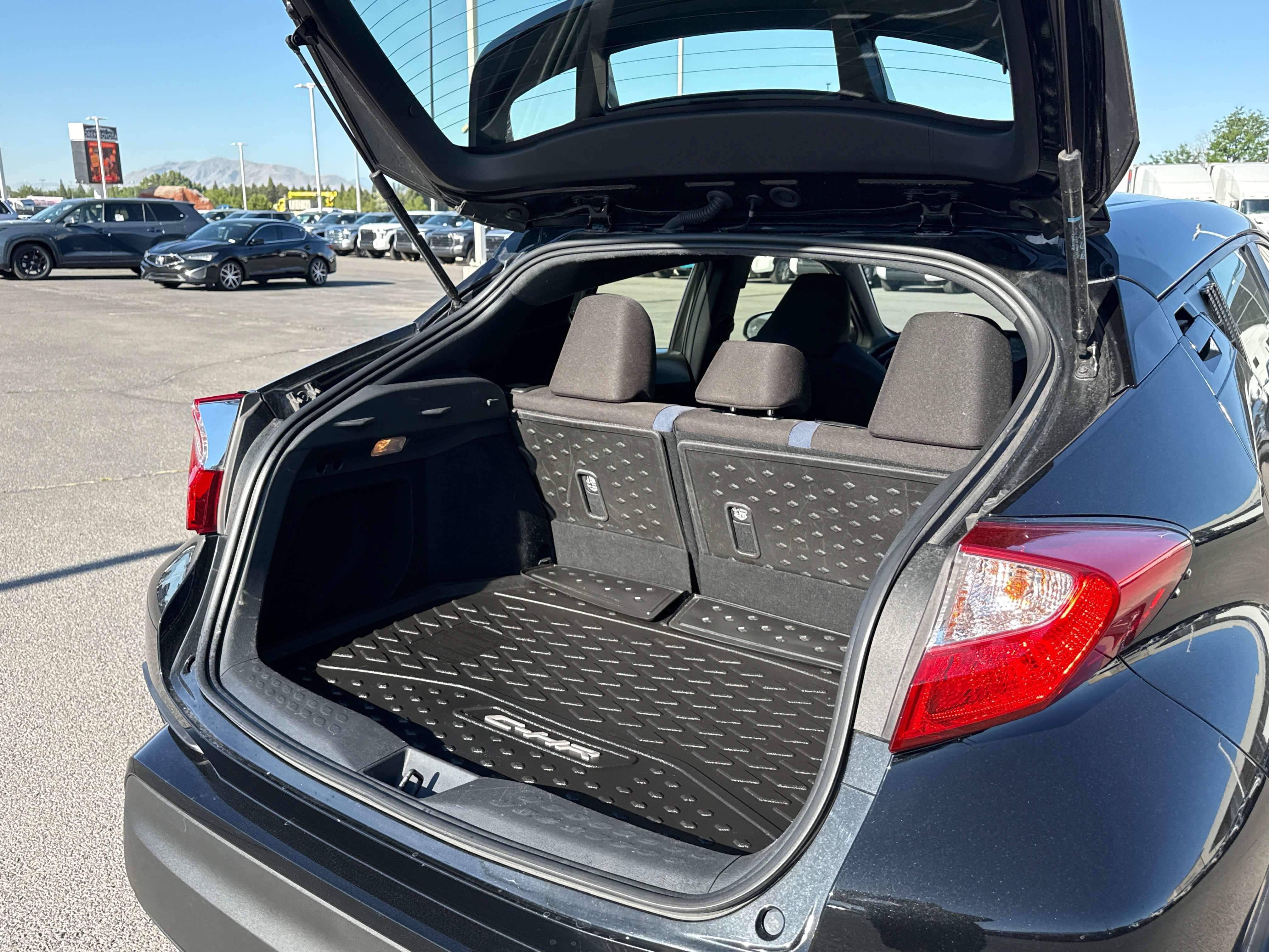 2021 Toyota C-HR XLE