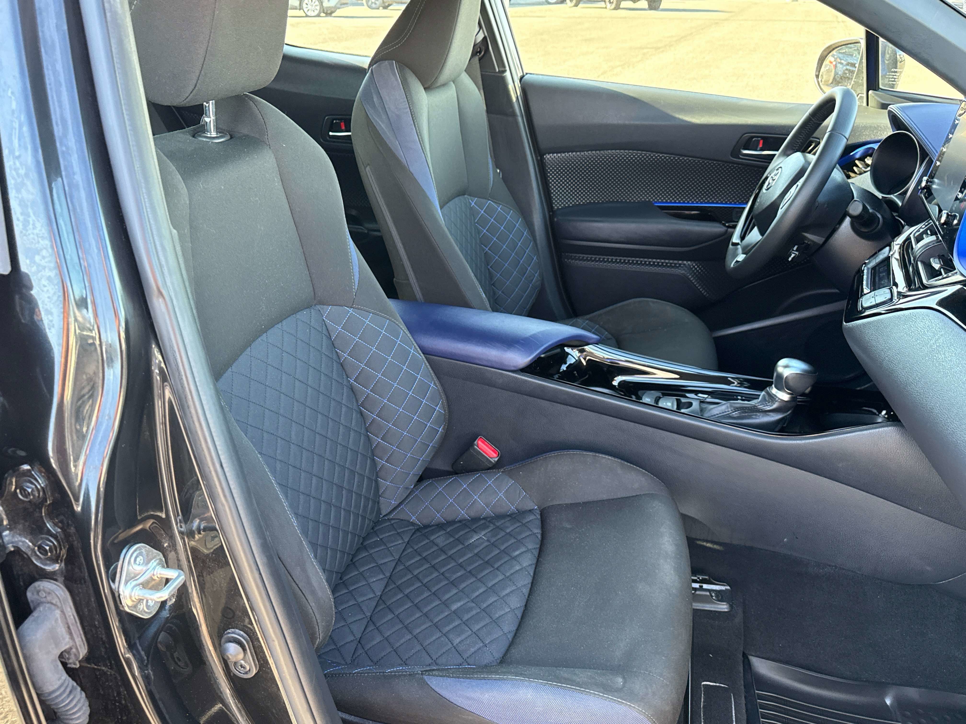 2021 Toyota C-HR XLE