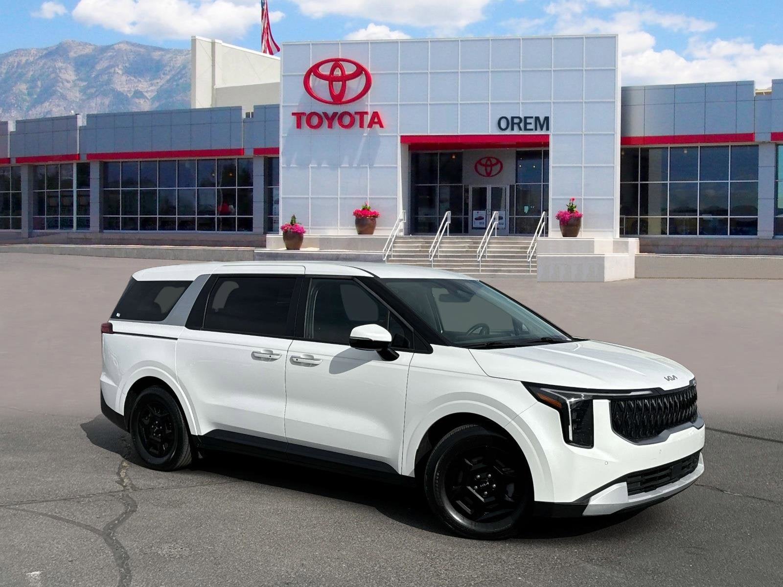 2025 Kia Sedona LXS's photo