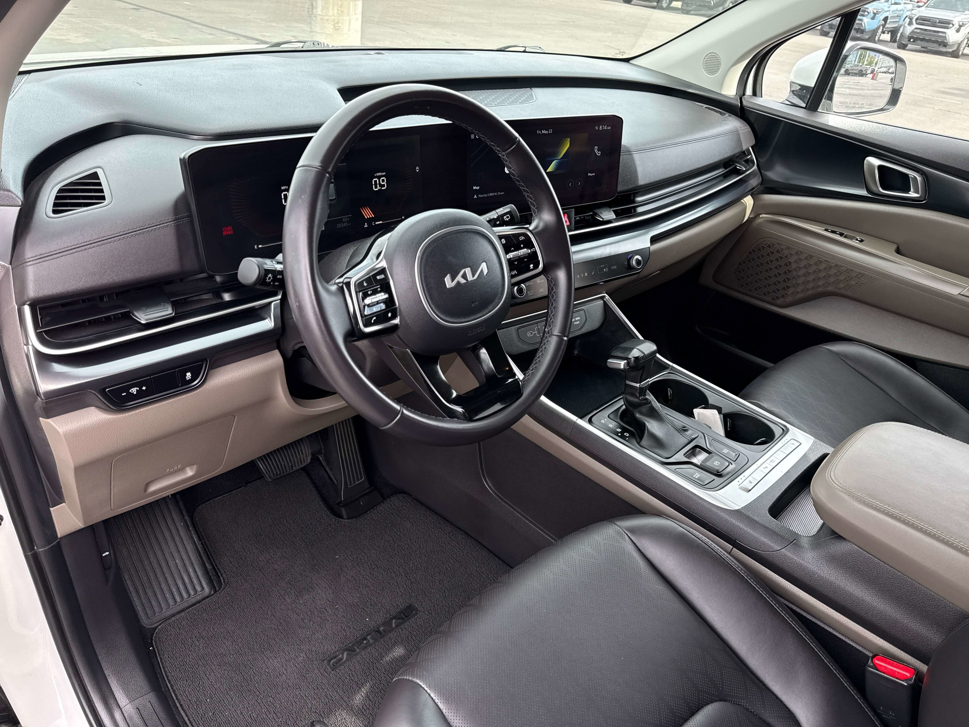 2025 Kia Carnival LXS