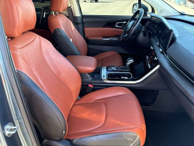 2024 Kia Carnival SX
