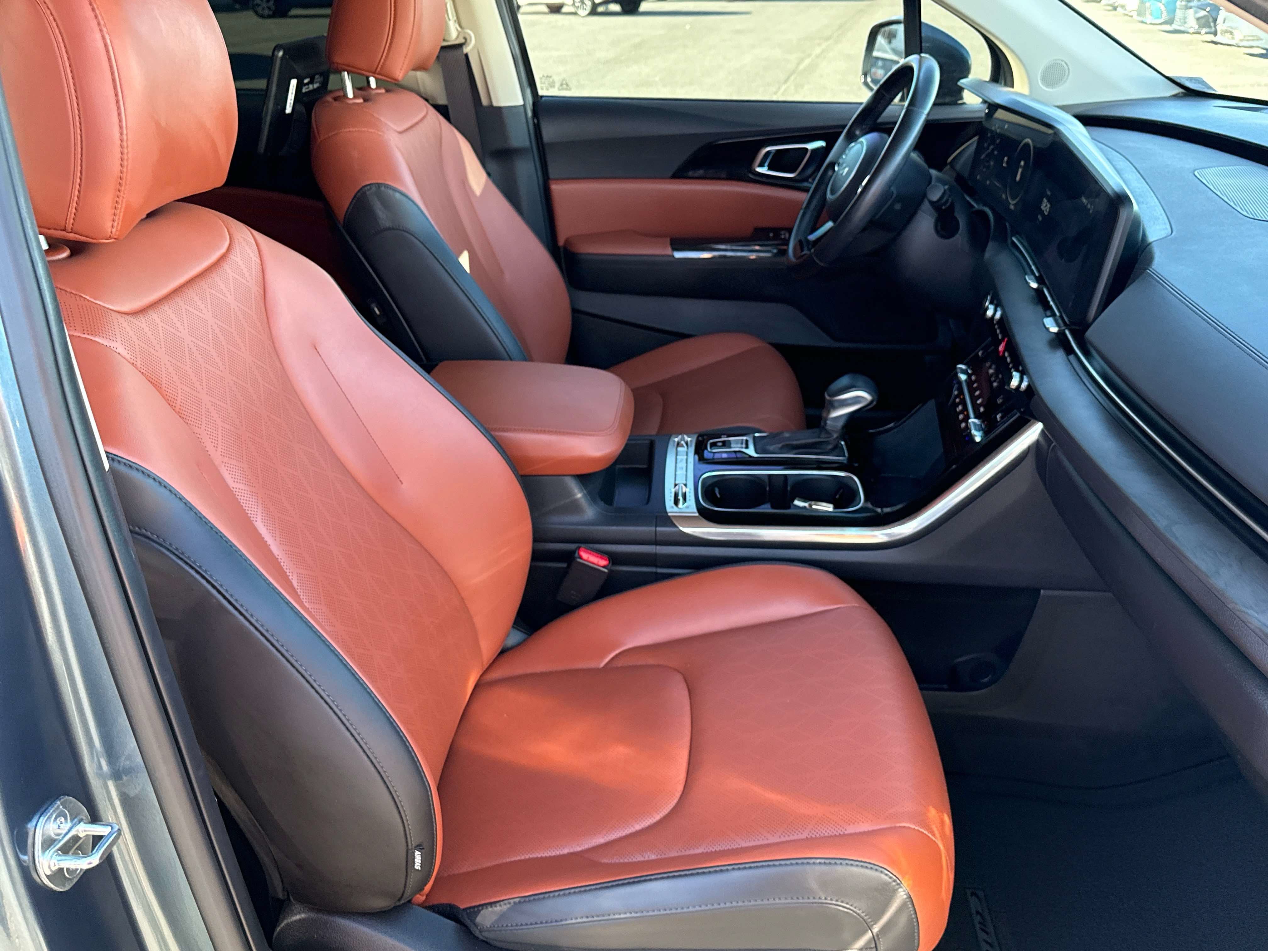 2024 Kia Carnival SX