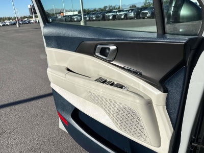 2025 Kia Carnival SX