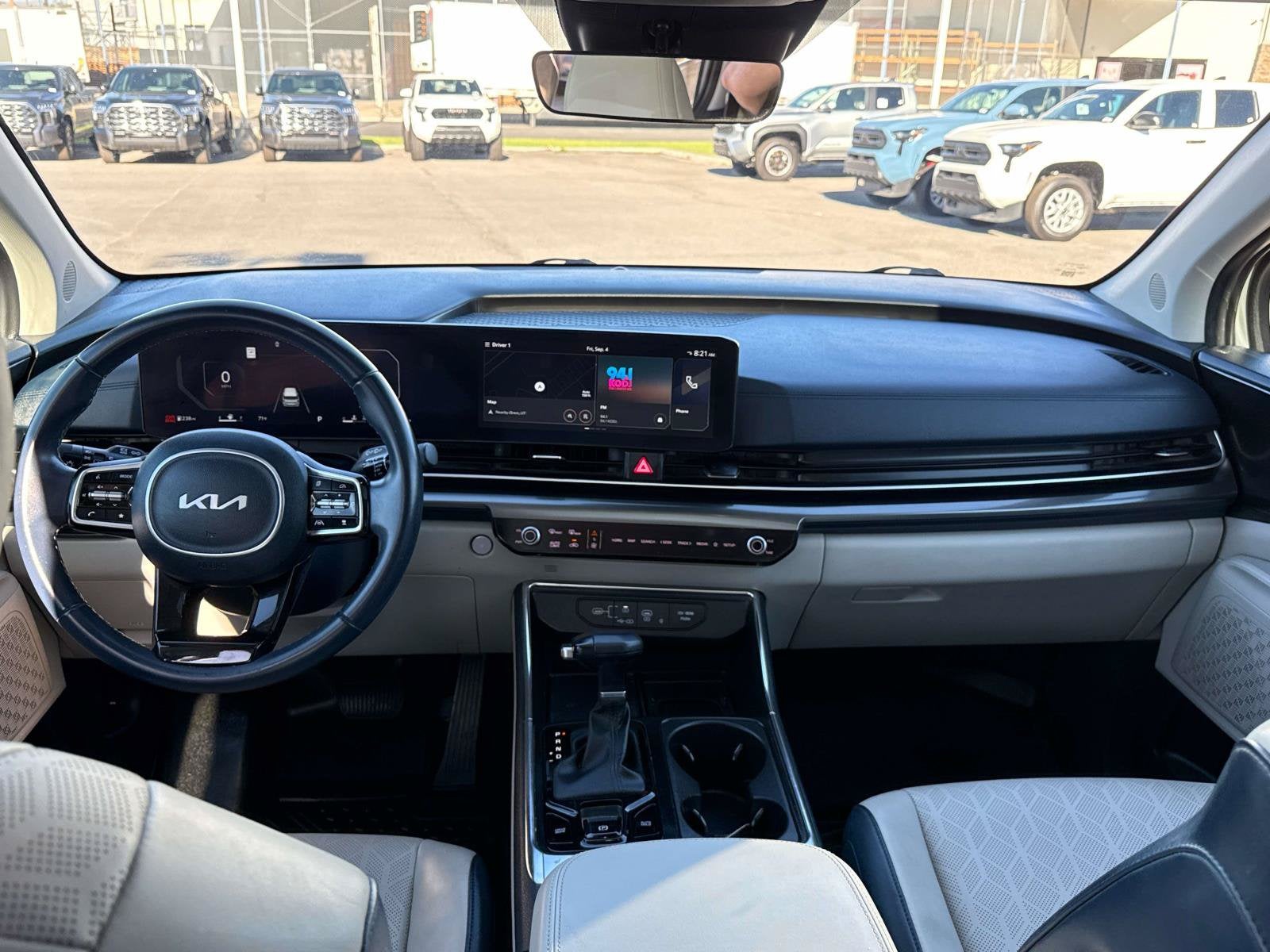 2025 Kia Carnival SX