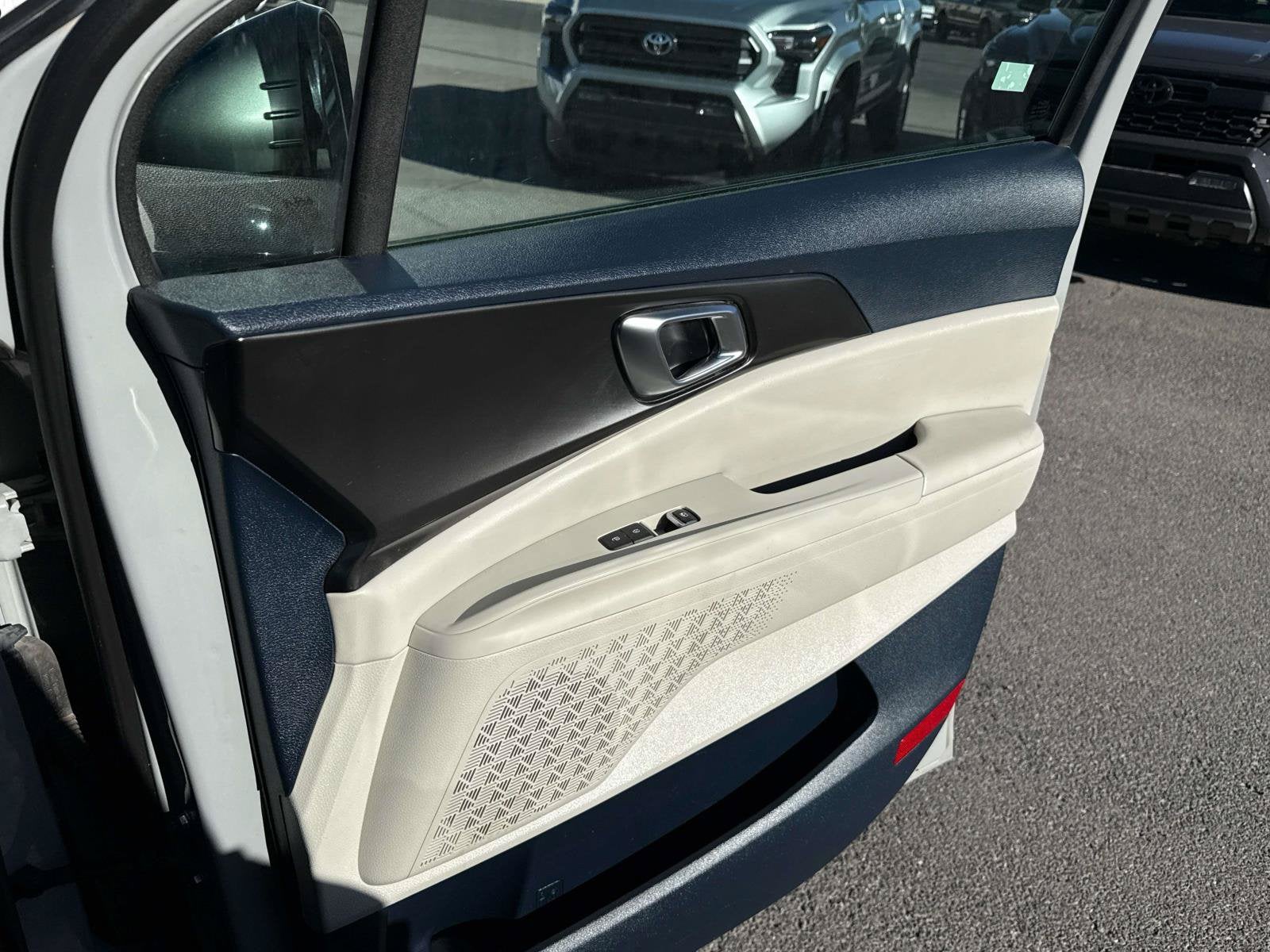 2025 Kia Carnival SX
