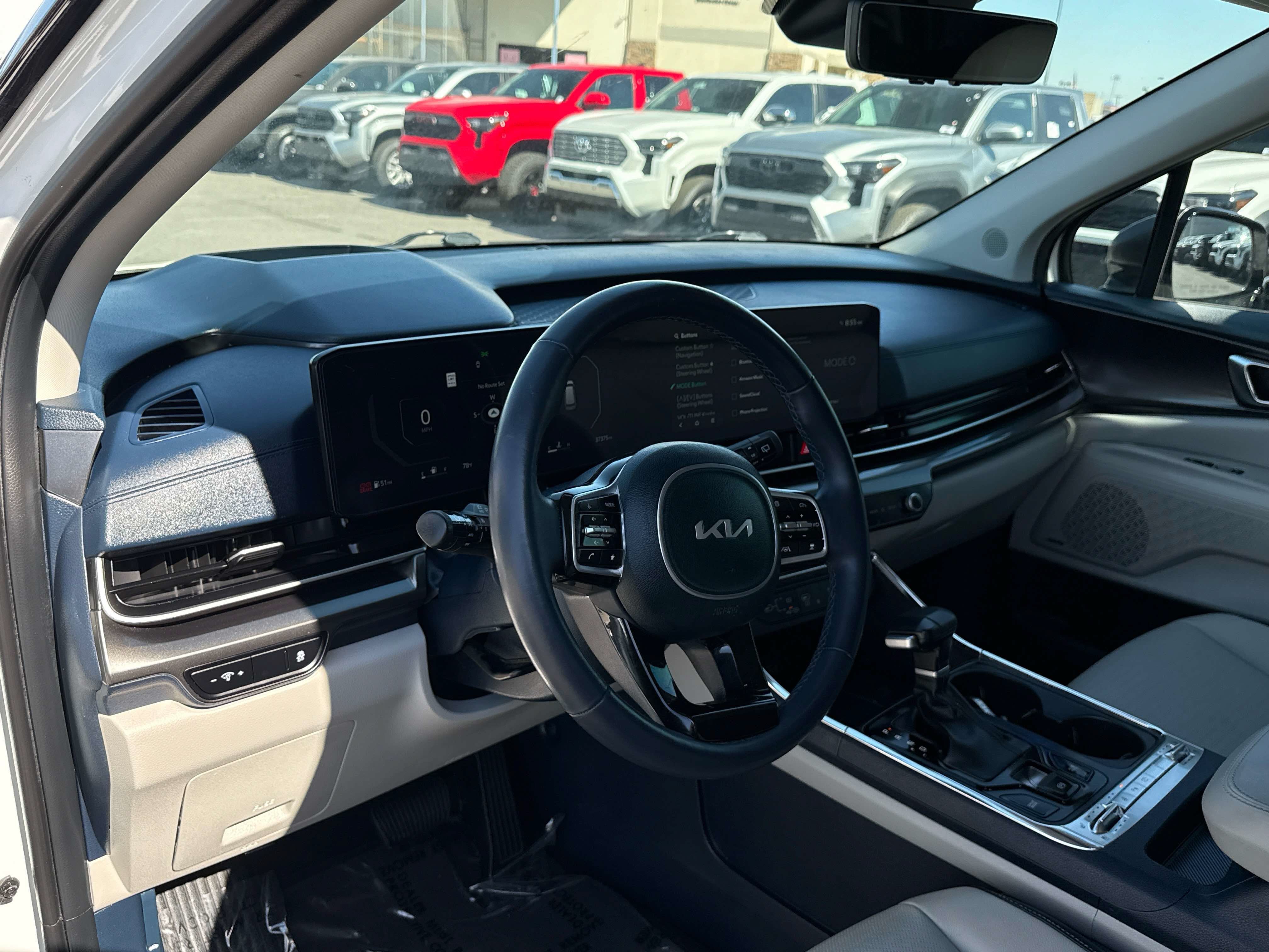 2025 Kia Carnival SX Prestige - Photo 10