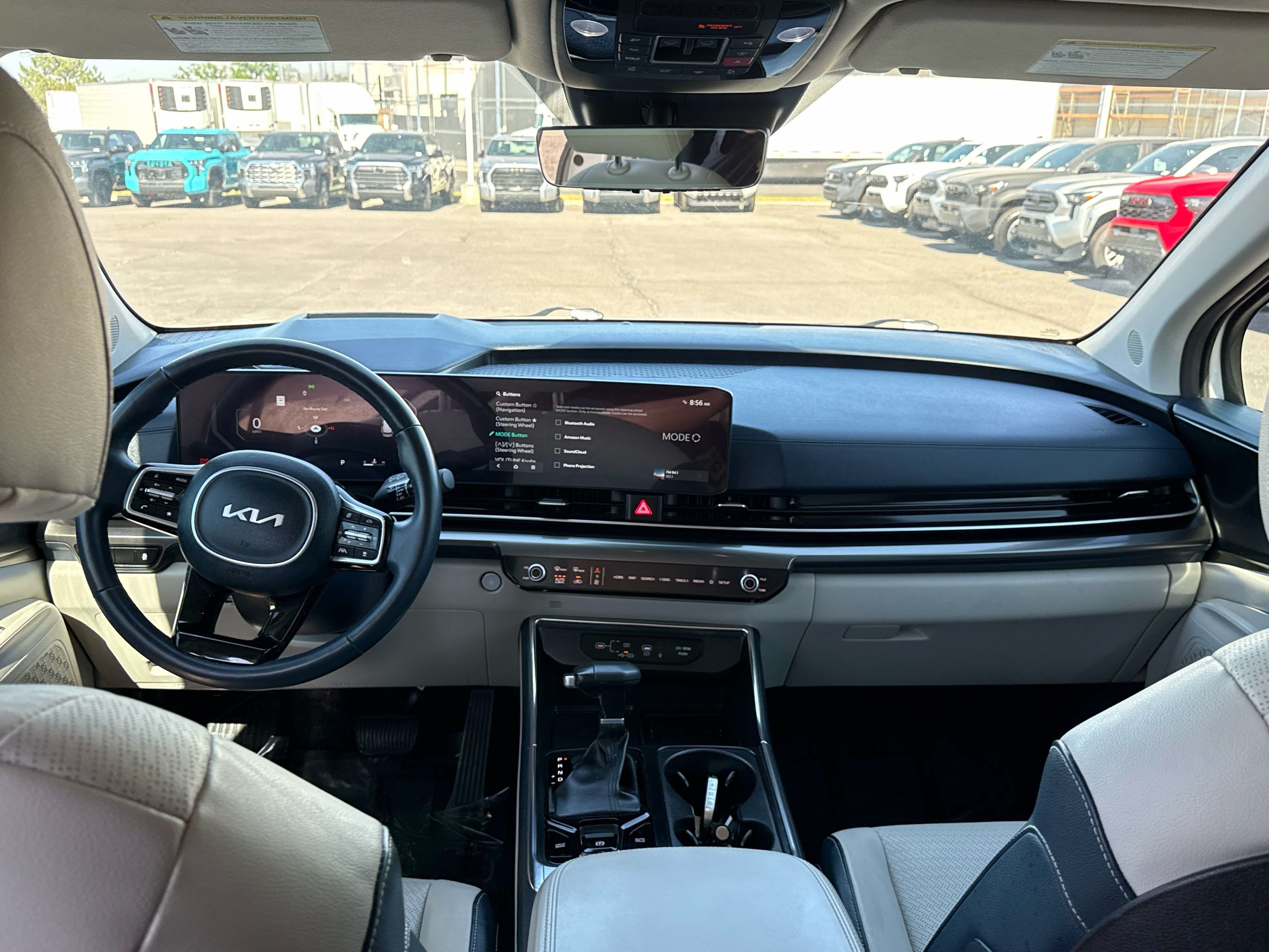 2025 Kia Carnival SX Prestige - Photo 14