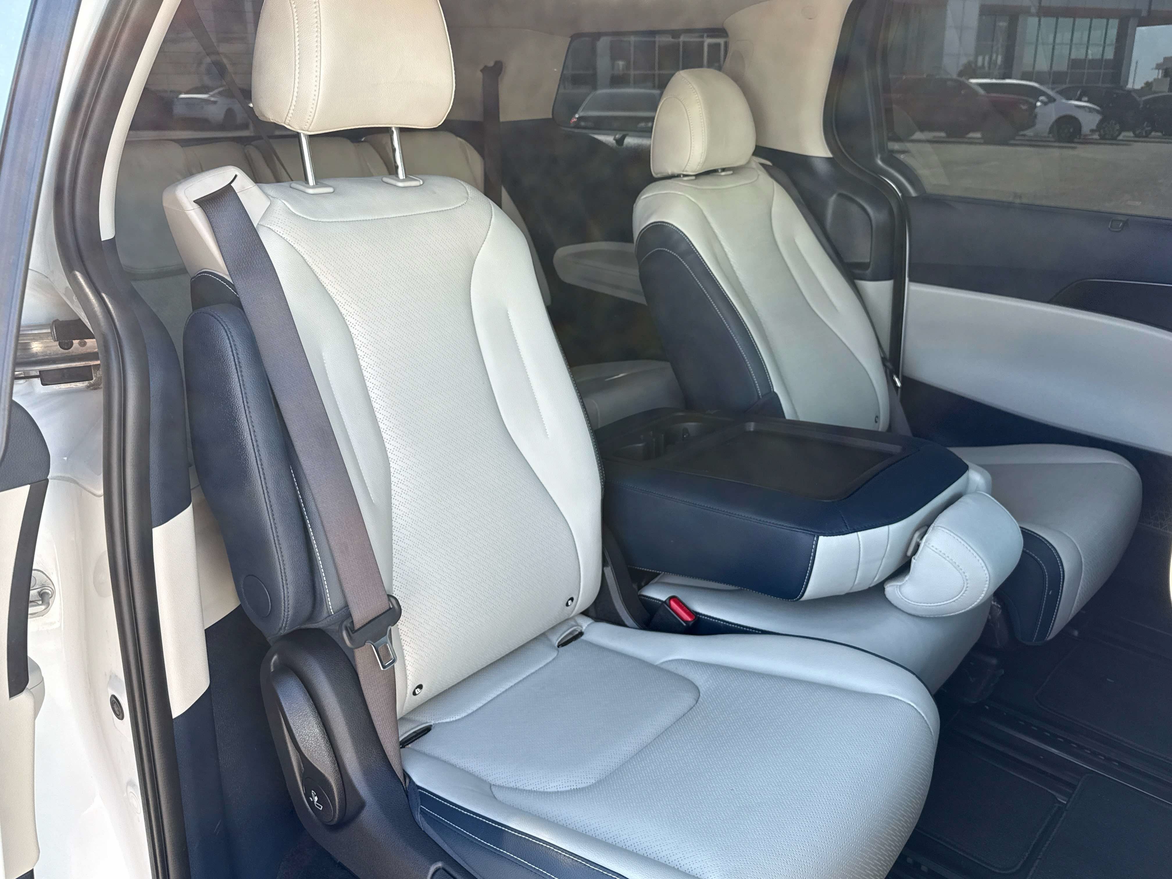 2025 Kia Carnival SX Prestige - Photo 16