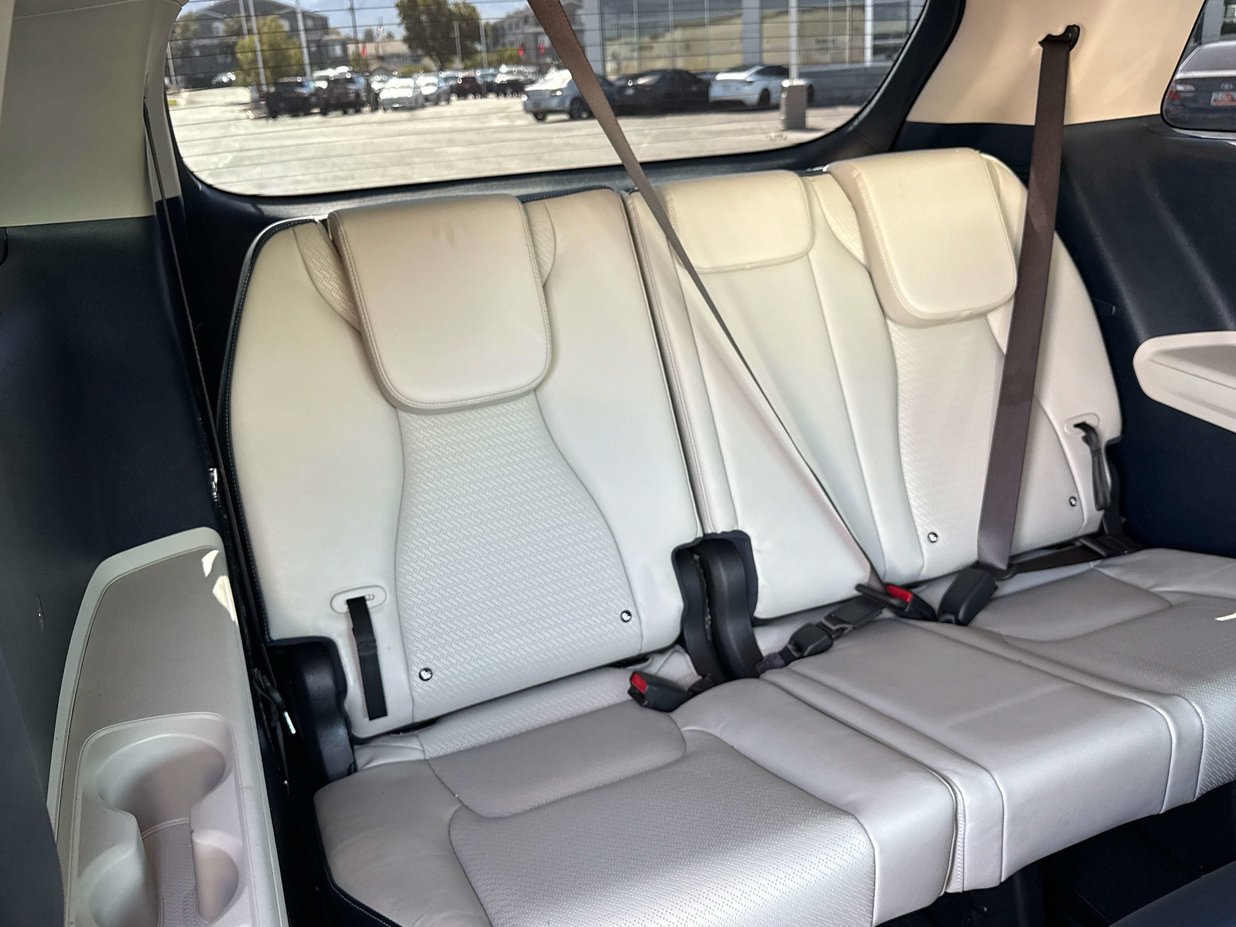 2025 Kia Carnival SX Prestige - Photo 17