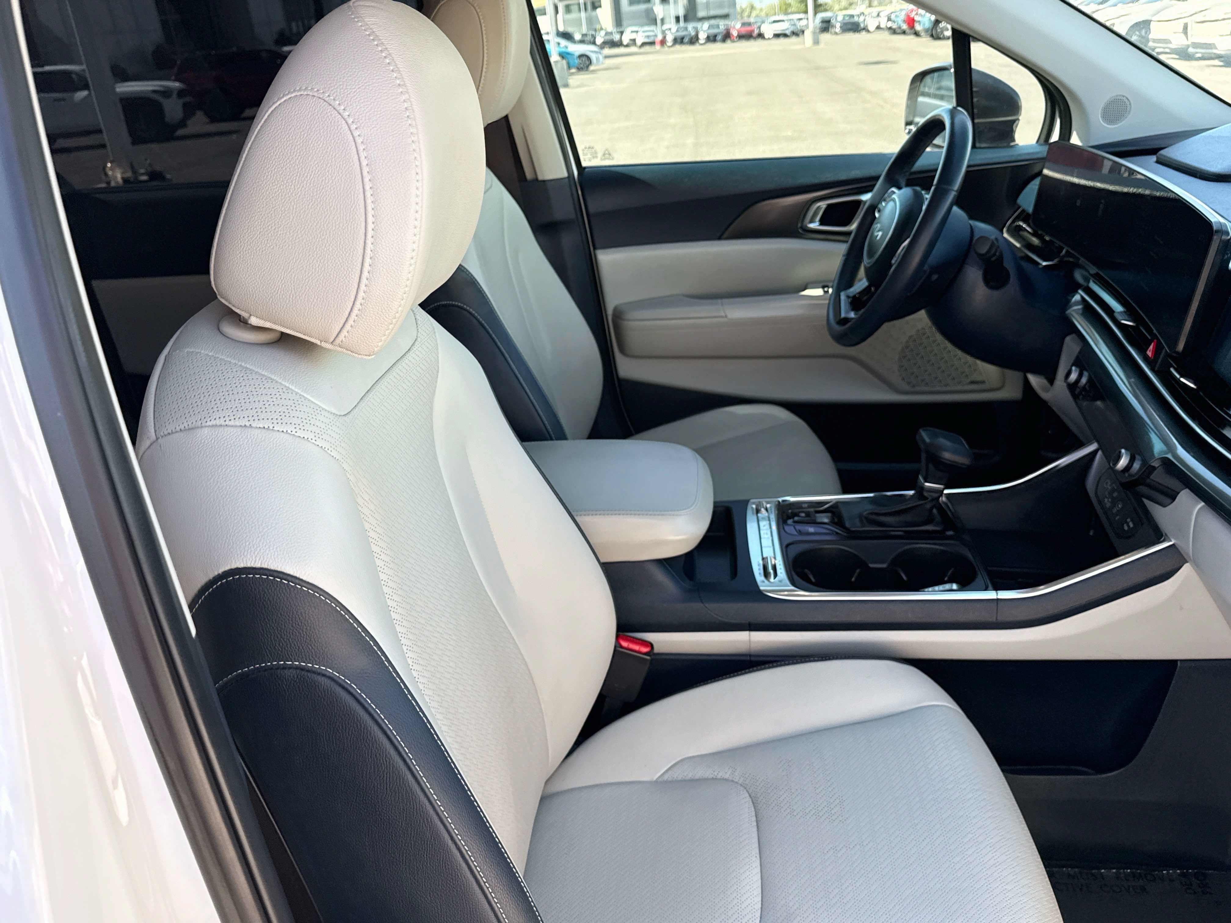 2025 Kia Carnival SX Prestige - Photo 18