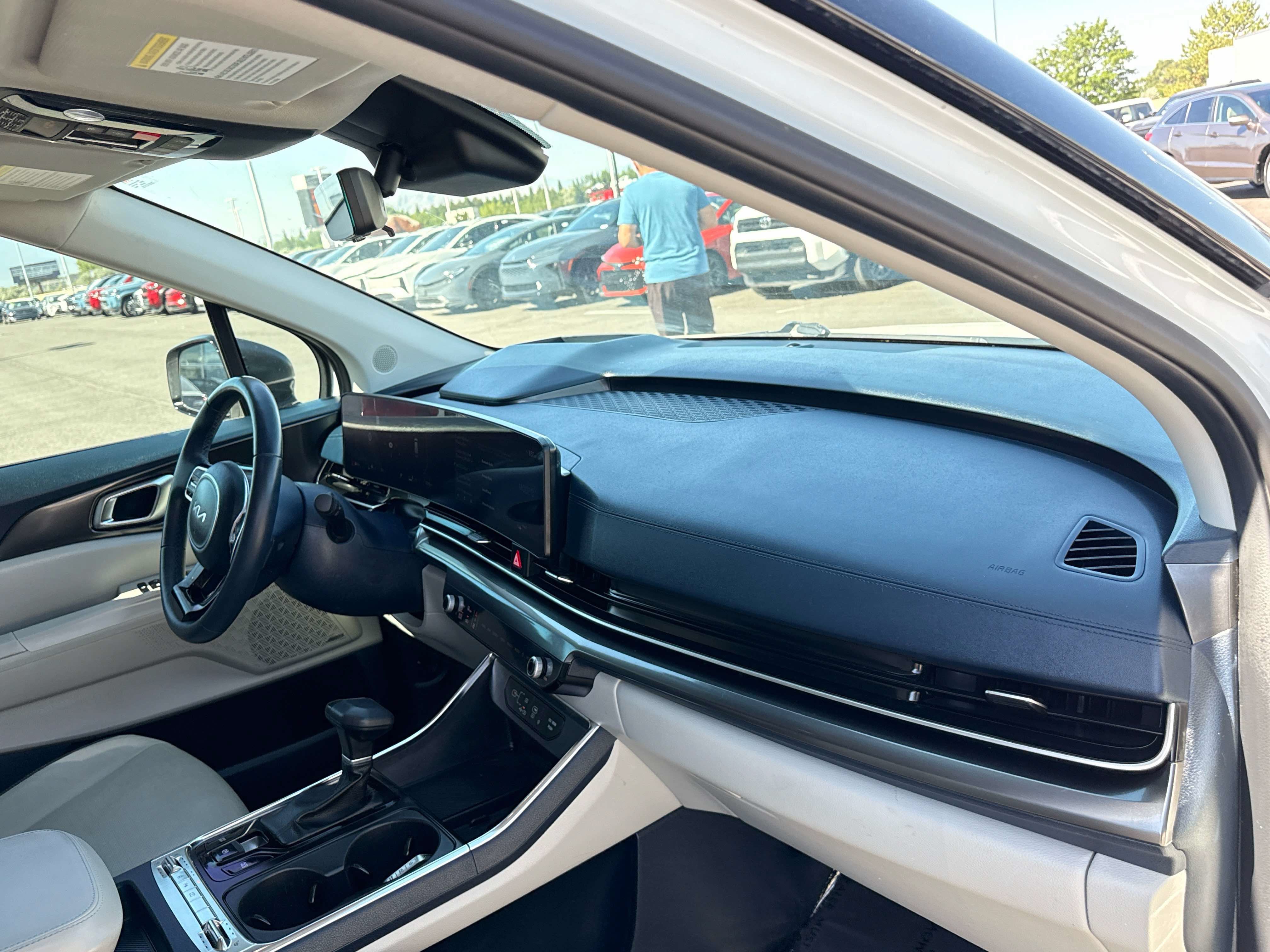 2025 Kia Carnival SX Prestige - Photo 19