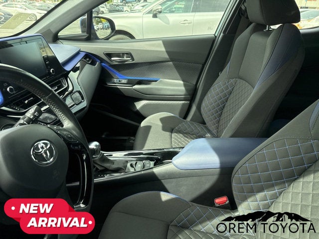 2022 Toyota C-HR XLE