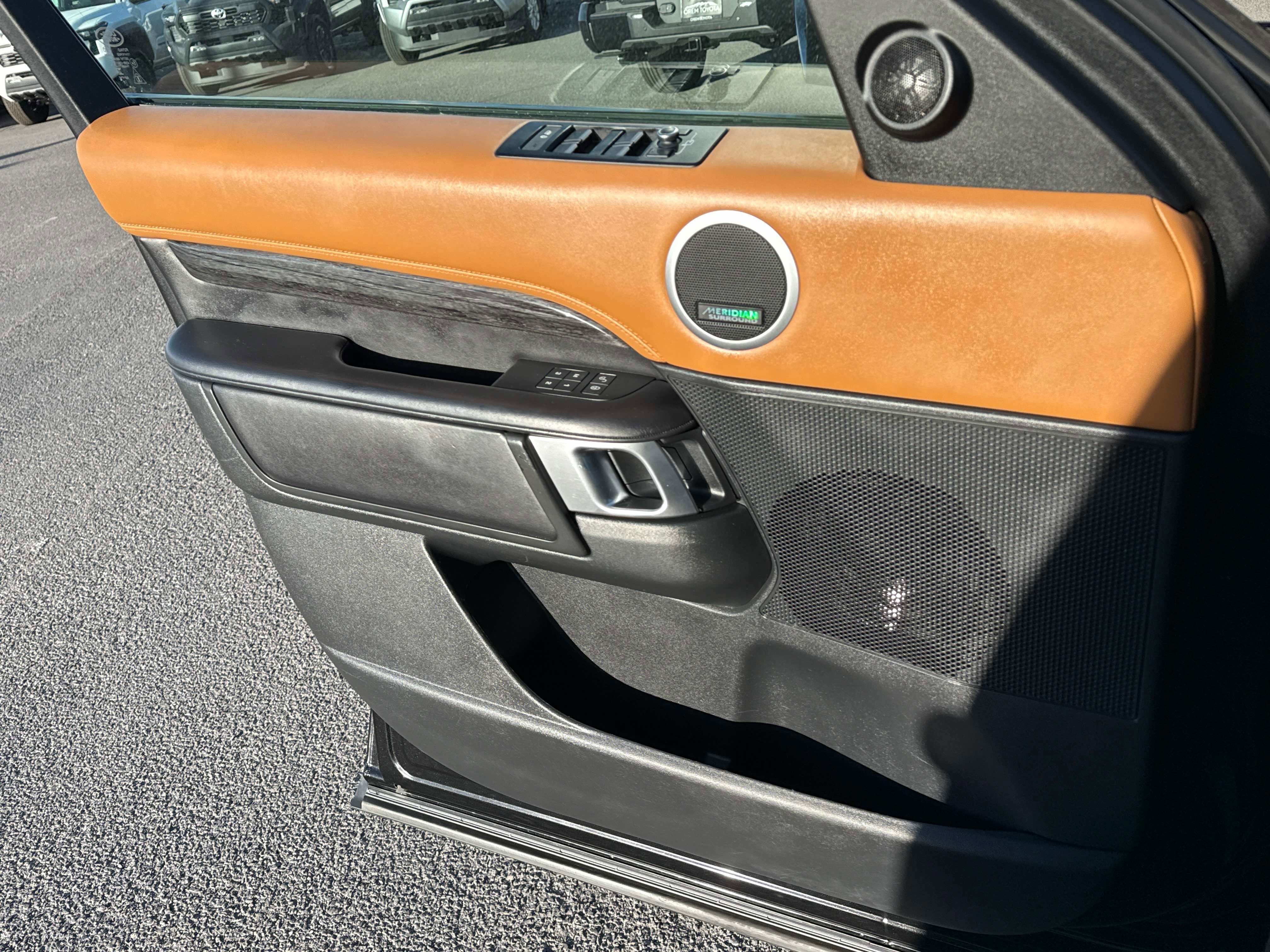 2020 Land Rover Discovery HSE Luxury