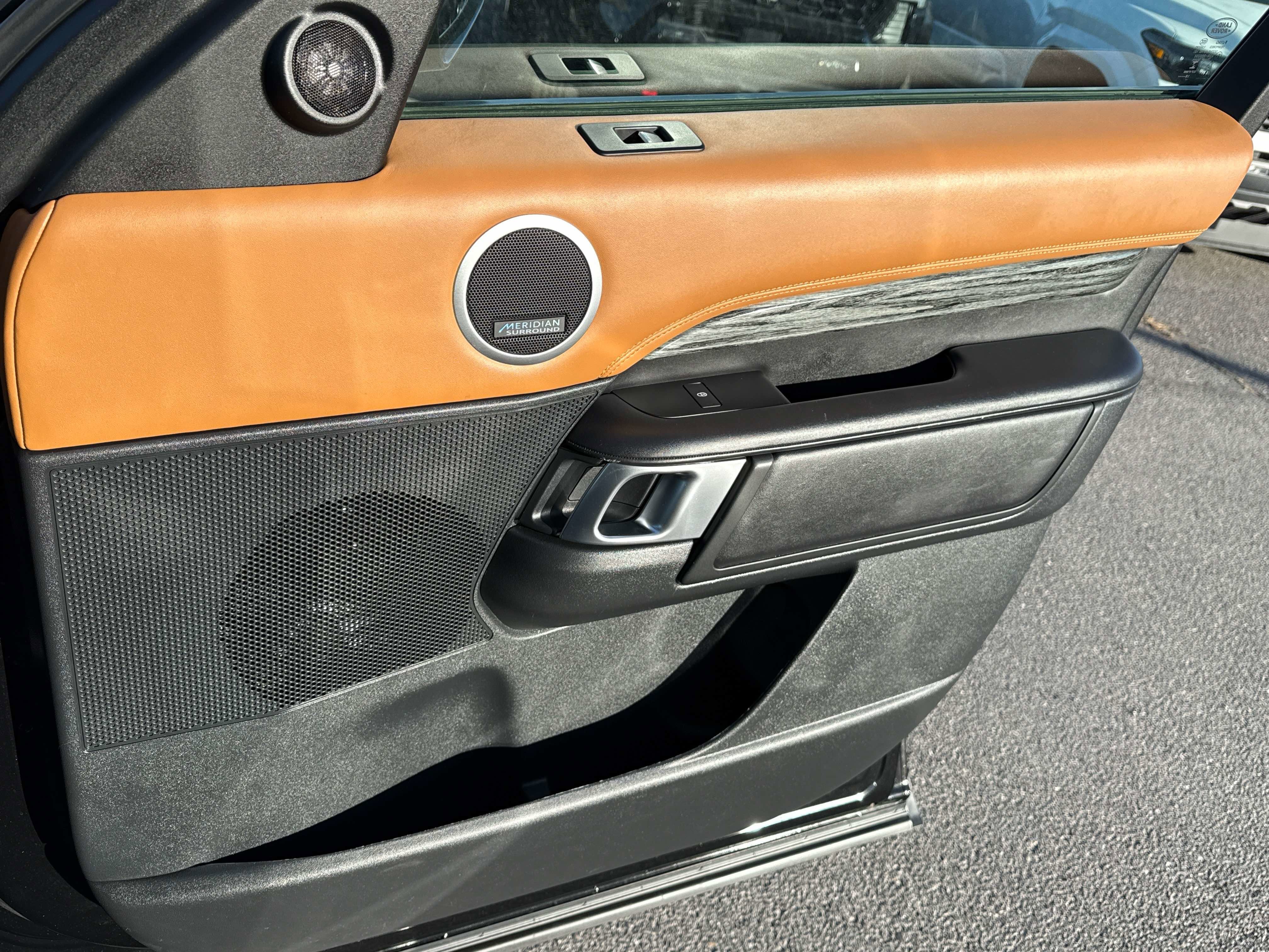 2020 Land Rover Discovery HSE Luxury