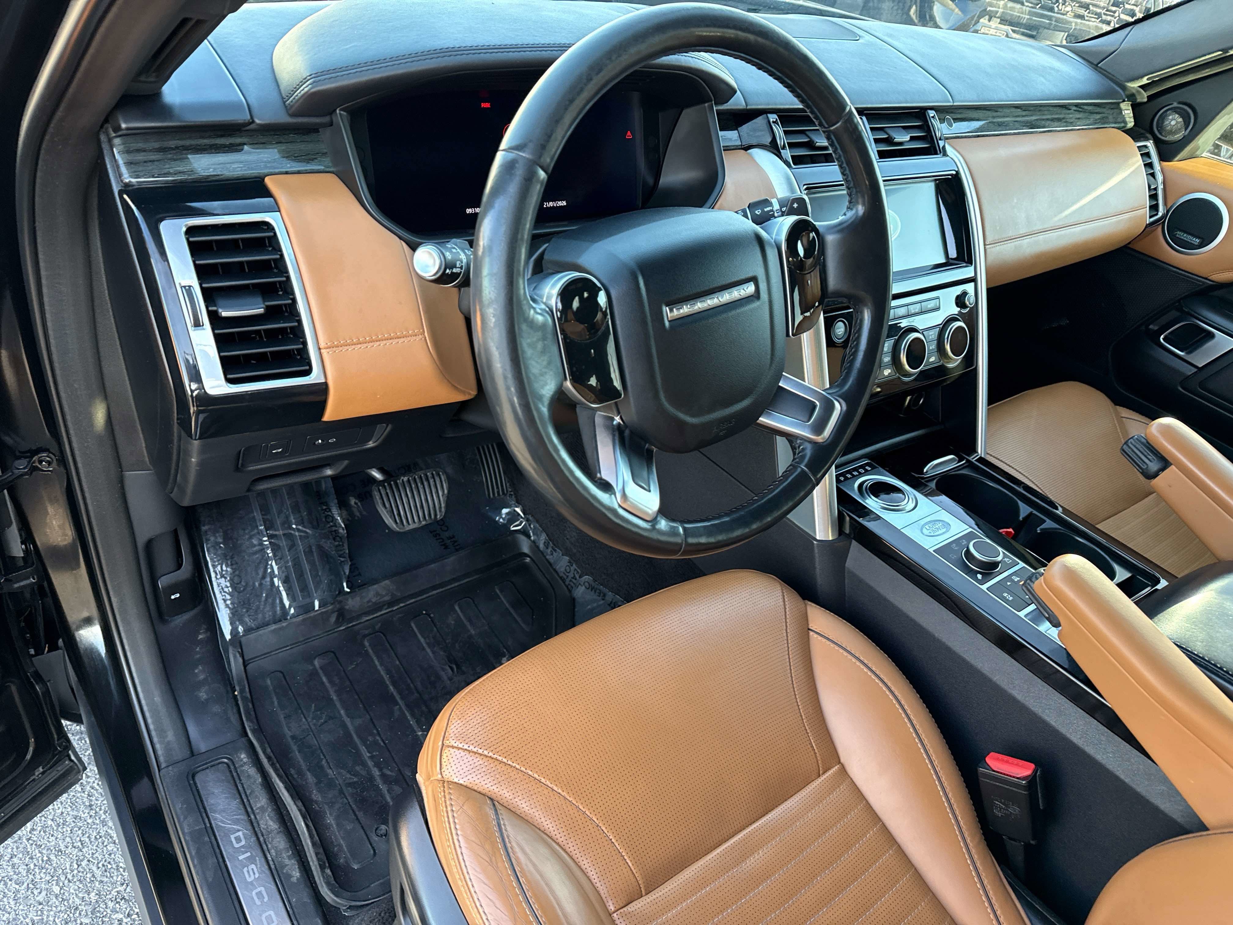 2020 Land Rover Discovery HSE Luxury