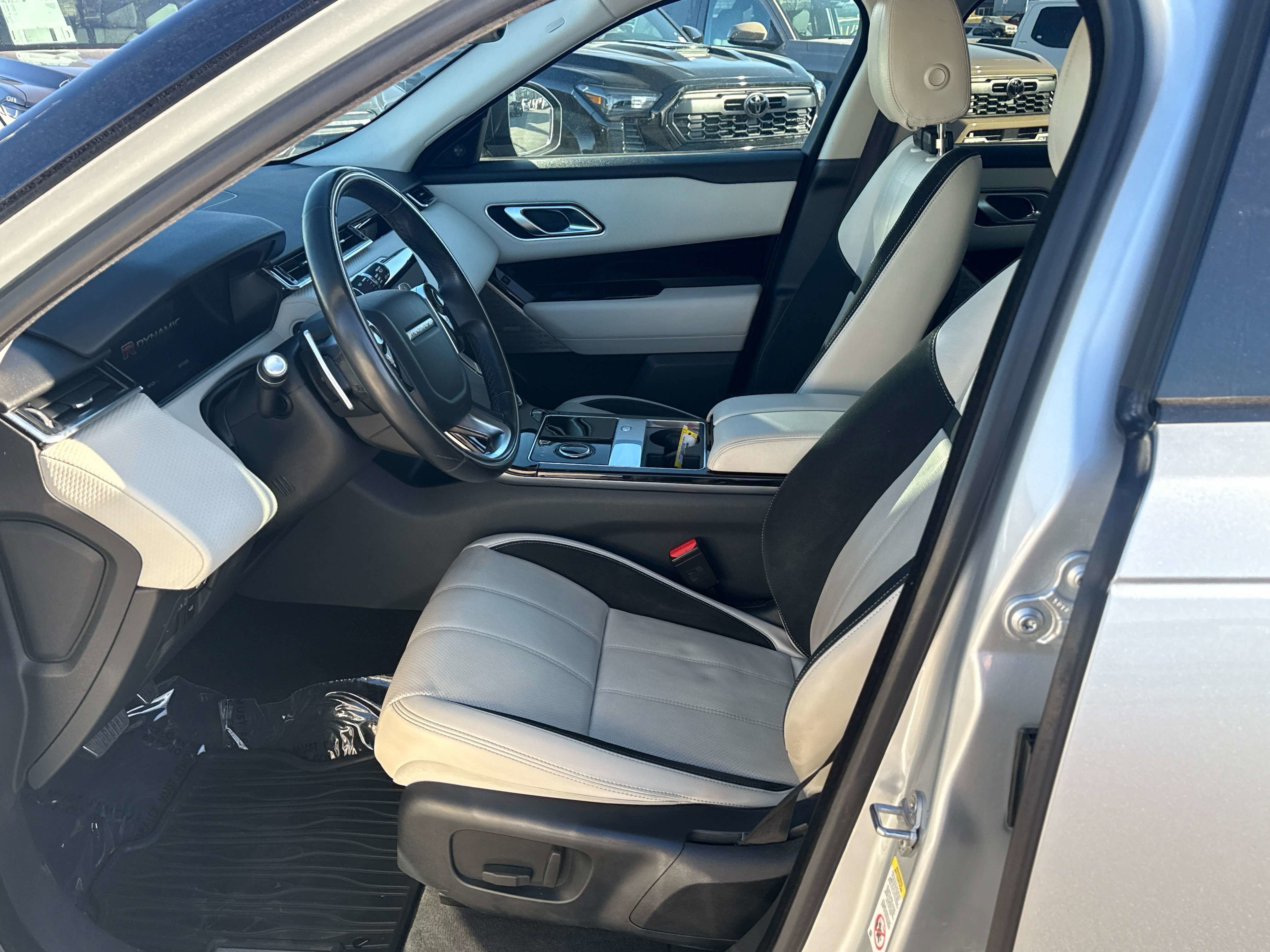 2019 Land Rover Range Rover Velar R-Dynamic SE