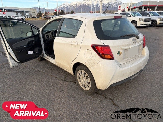 2015 Toyota YARIS L