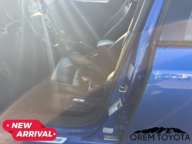 2013 Volkswagen Golf R w/Sunroof & Navi