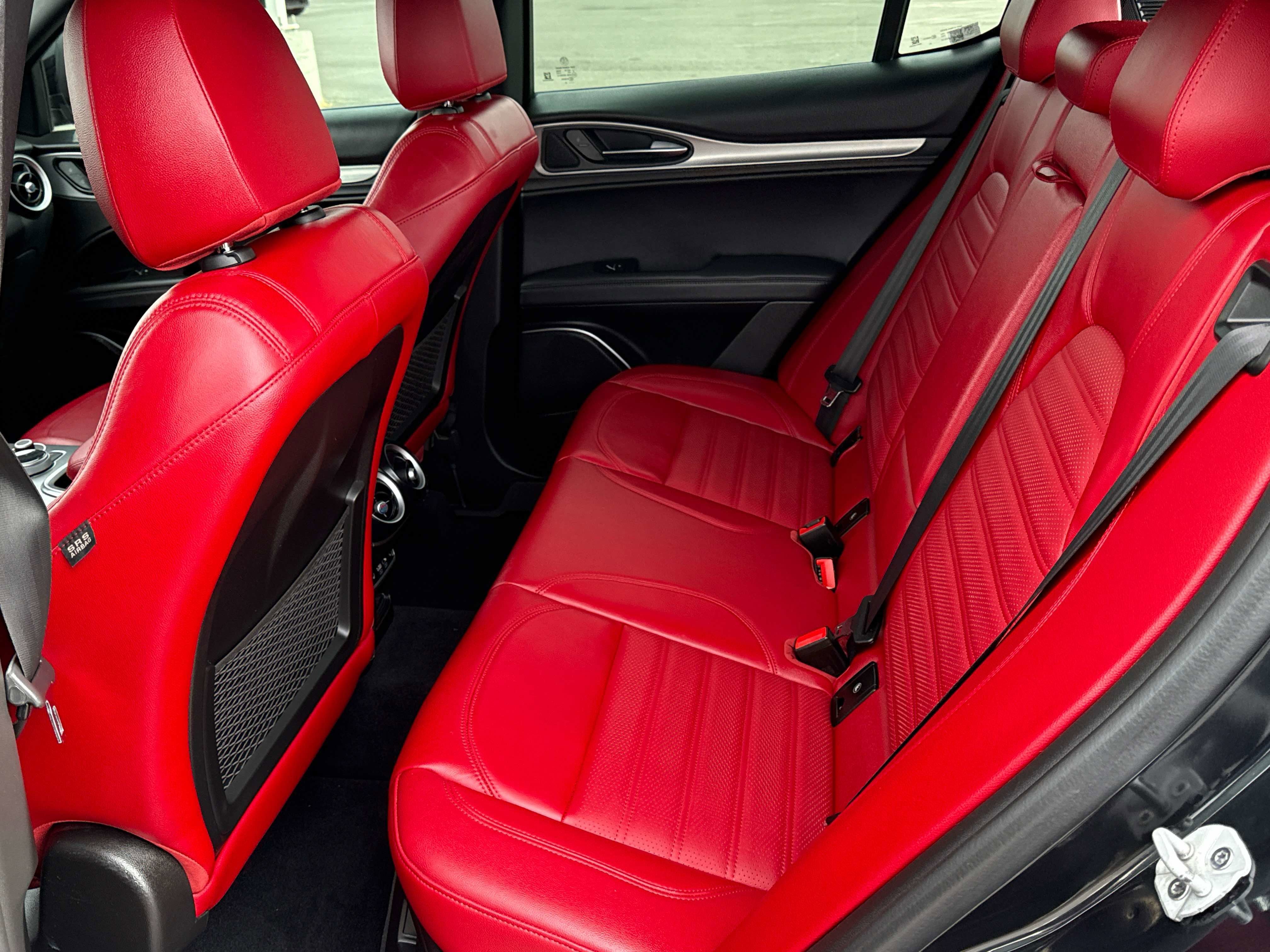 2022 Alfa Romeo Stelvio Veloce