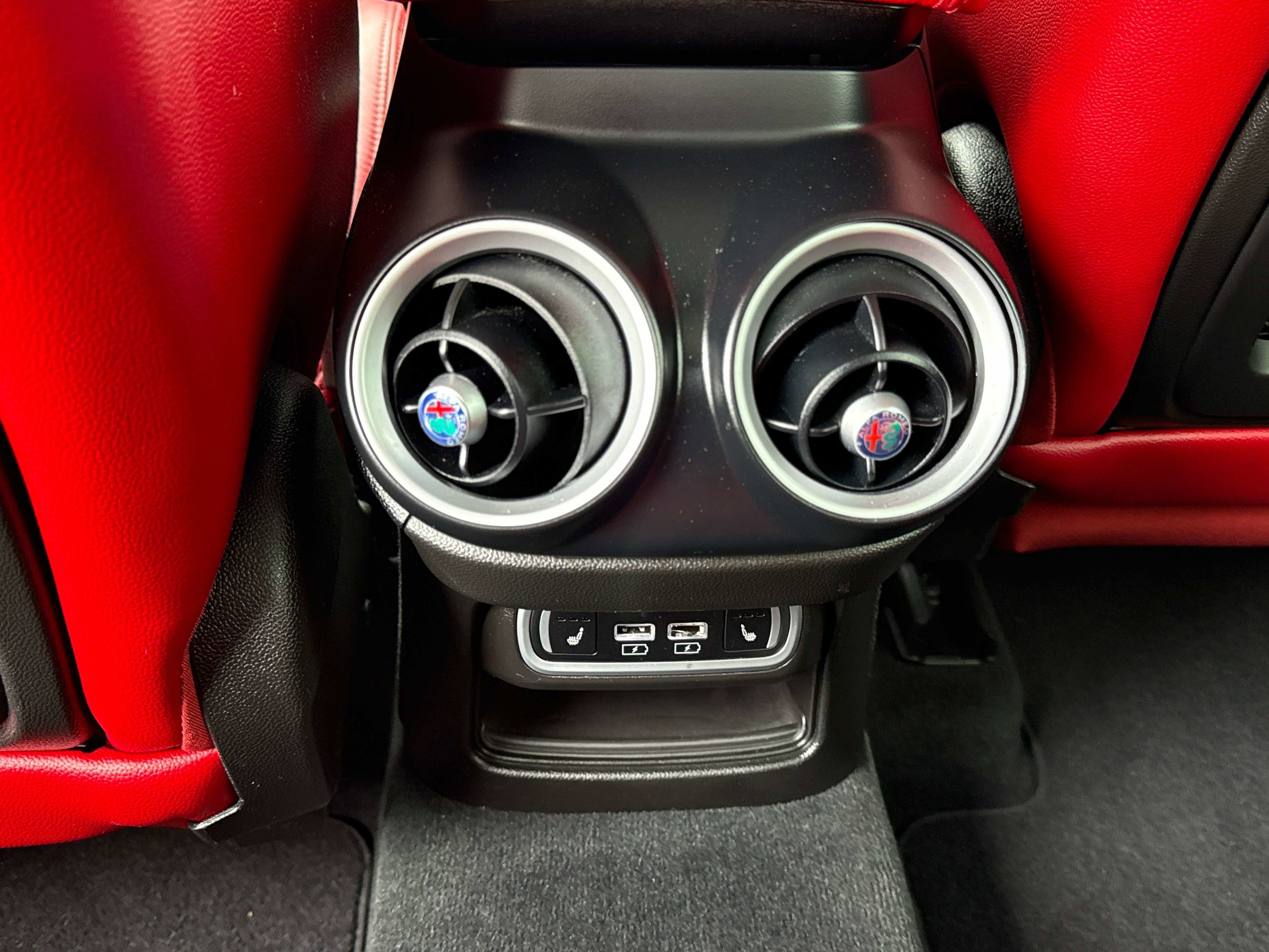 2022 Alfa Romeo Stelvio Veloce