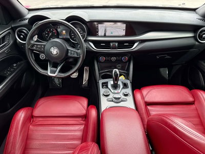 2022 Alfa Romeo Stelvio Veloce