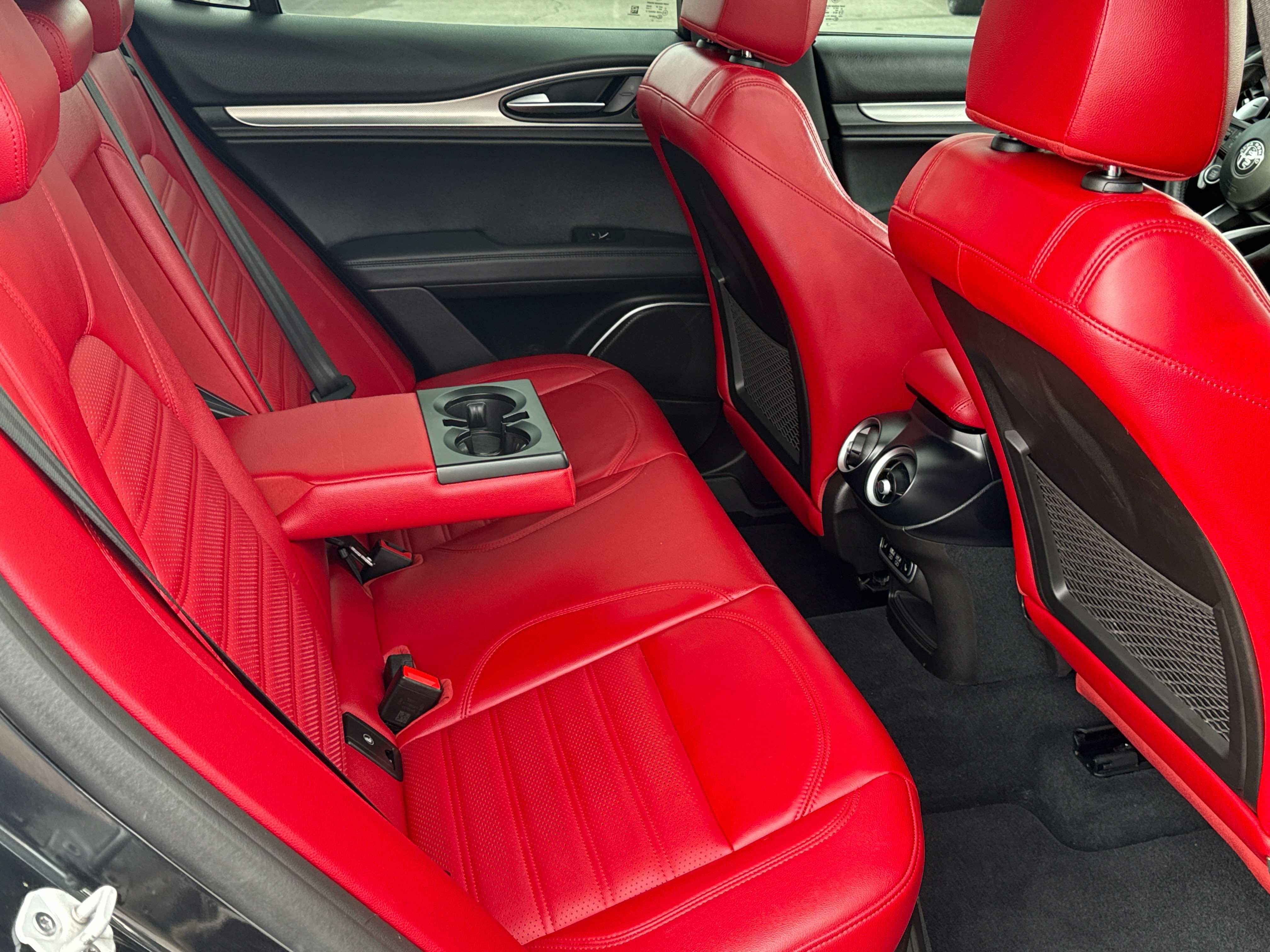 2022 Alfa Romeo Stelvio Veloce