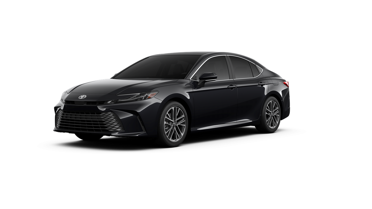 2026 Toyota Camry XLE AWD Hybrid's photo